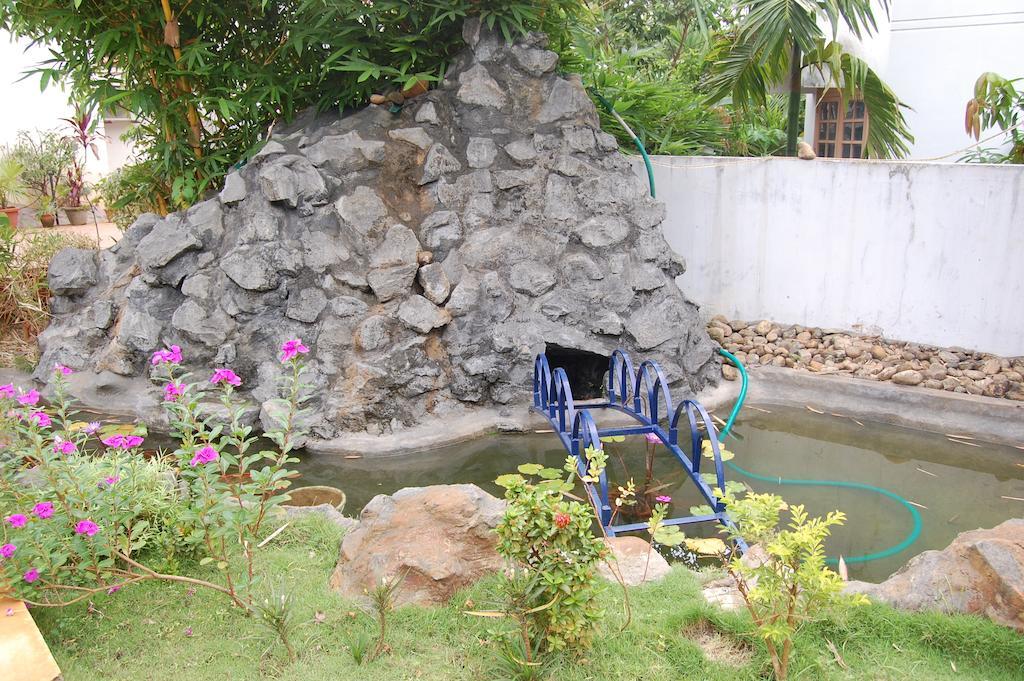 Guruvayoor Resort กูรูวาเยอร์ ภายนอก รูปภาพ